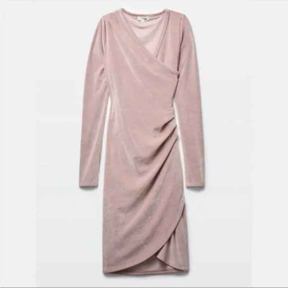 𝅺ARITZIA WILFRED FREE Klum Velvet Wrap Dress Size Small - Picture 2 of 14